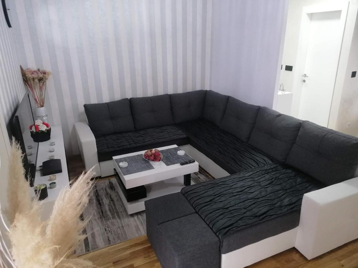 Nenadovic Apartman Obrenovac  Exterior foto