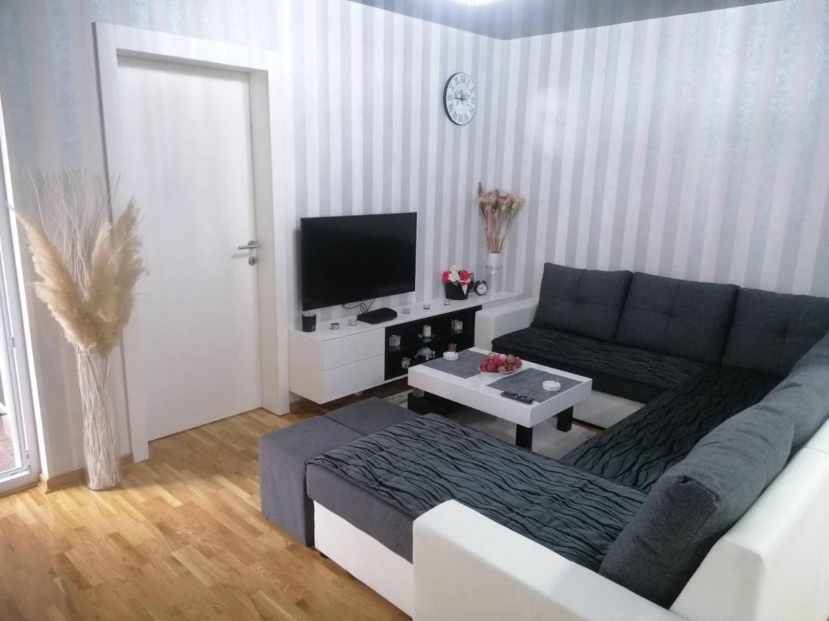 Nenadovic Apartman Obrenovac  Exterior foto